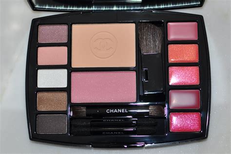 chanel travel makeup palette 2021|chanel travel makeup palette price.